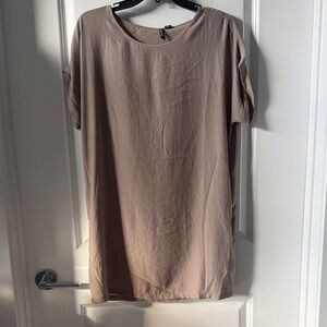 Short Sleeve Matte Satin Sheath Dress